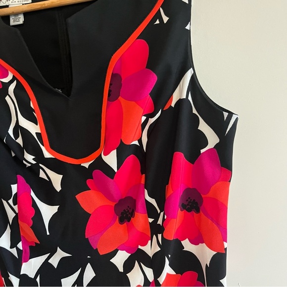 Kim Rogers Women’s Dark Floral Shift Dress size 12 Mod Style with Pockets - Picture 5 of 13